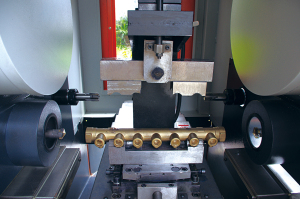 專(zhuan)用機(ji)床的(de)特征(zheng)及其(qi)操作(zuo)規範(fan)